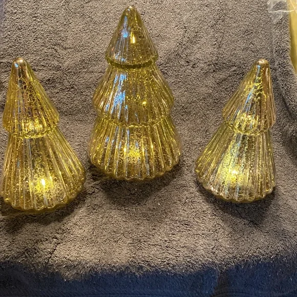 EUC 3 Glass Lighted Christmas Trees - Picture 7 of 16